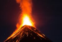 pengertian ekstrusi magma